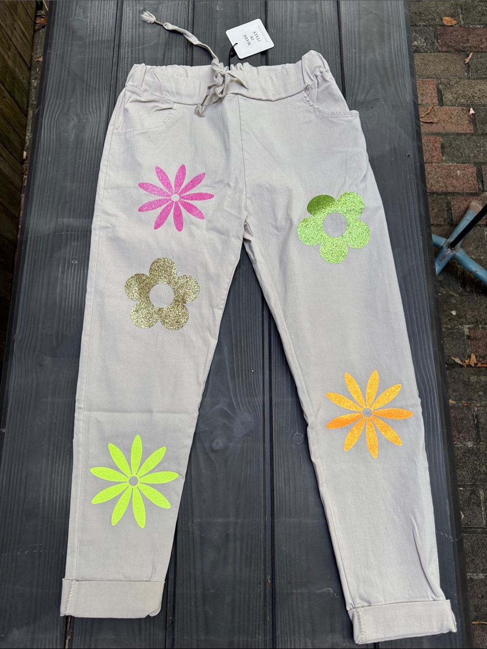 Fabulous Cream Skinny Pants with Multicolor Retro Glitter Flowers